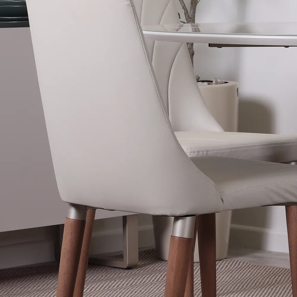 Conjunto de Jantar Mesa Redonda com Vidro Cloe 4 Cadeiras Lara - Champanhe c/ PU Off White